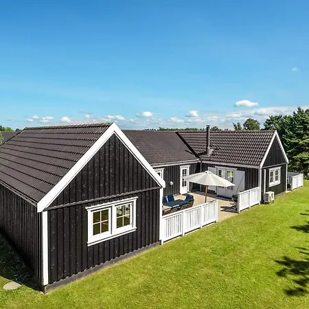 Stunning In With Sauna Vejby